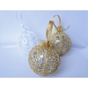 Set of 3 Crocheted Christmas decorations - gold and white